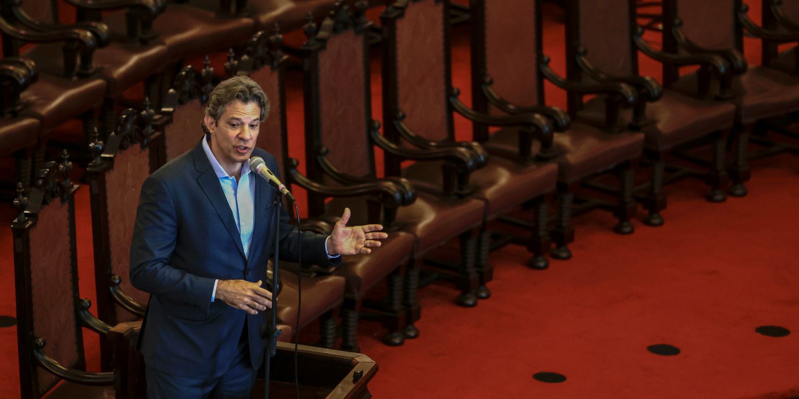 Haddad defende mobilização de progressistas contra desigualdade