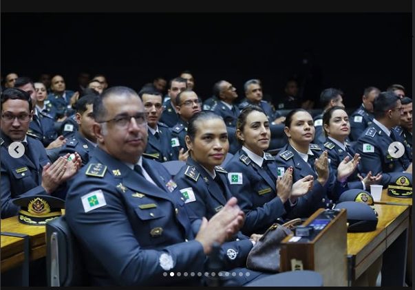 Câmara dos Deputados realiza sessão solene em homenagem aos 169 anos do Corpo de Bombeiros Militar do DF