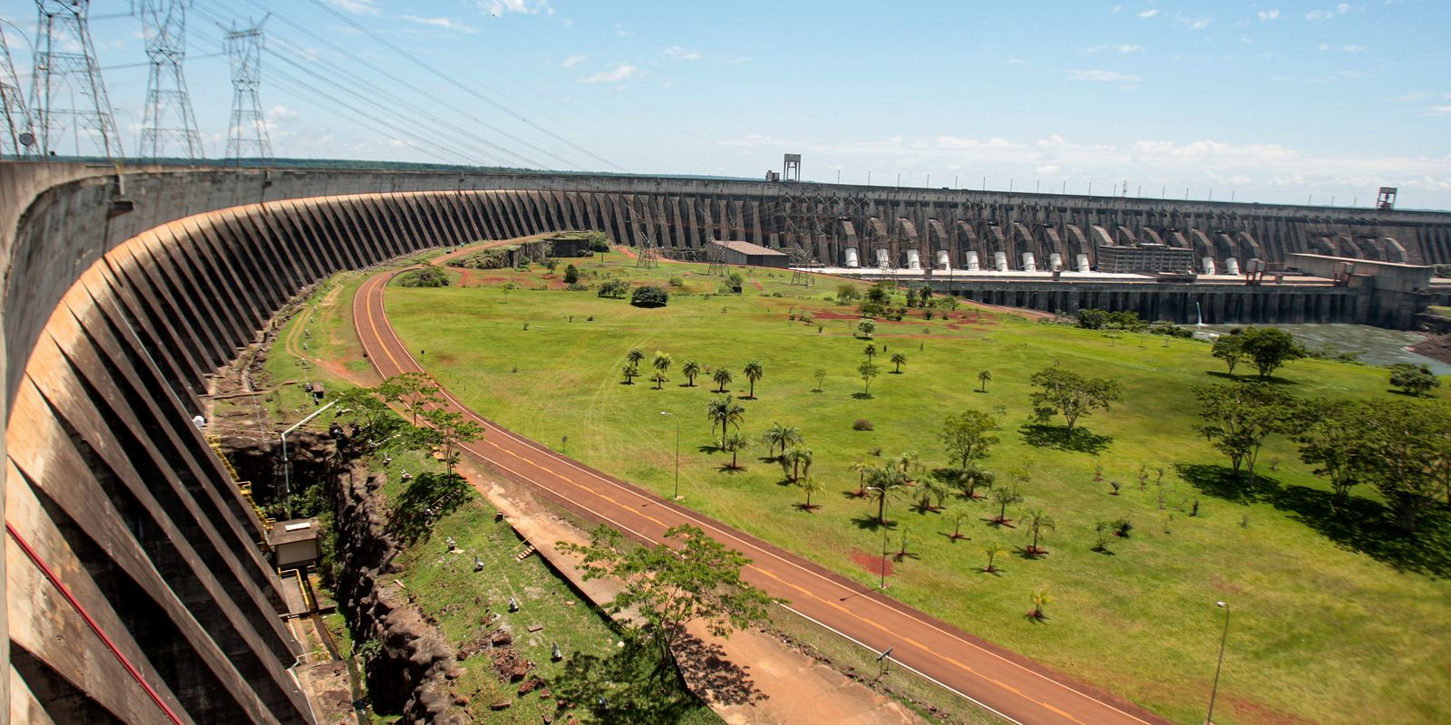 Consumo de IA no Paraguai faz Itaipu estudar construção de 2 turbinas