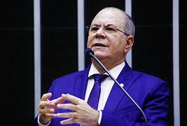 Aposentados: mais de três mil descontados com devolução de apenas trezentos reais