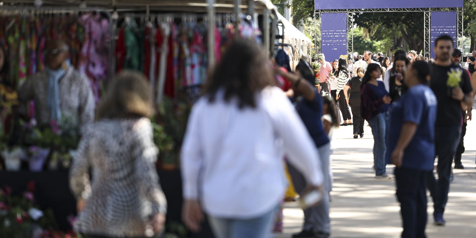 Nível de emprego resiste a impacto do juro alto, dizem especialistas