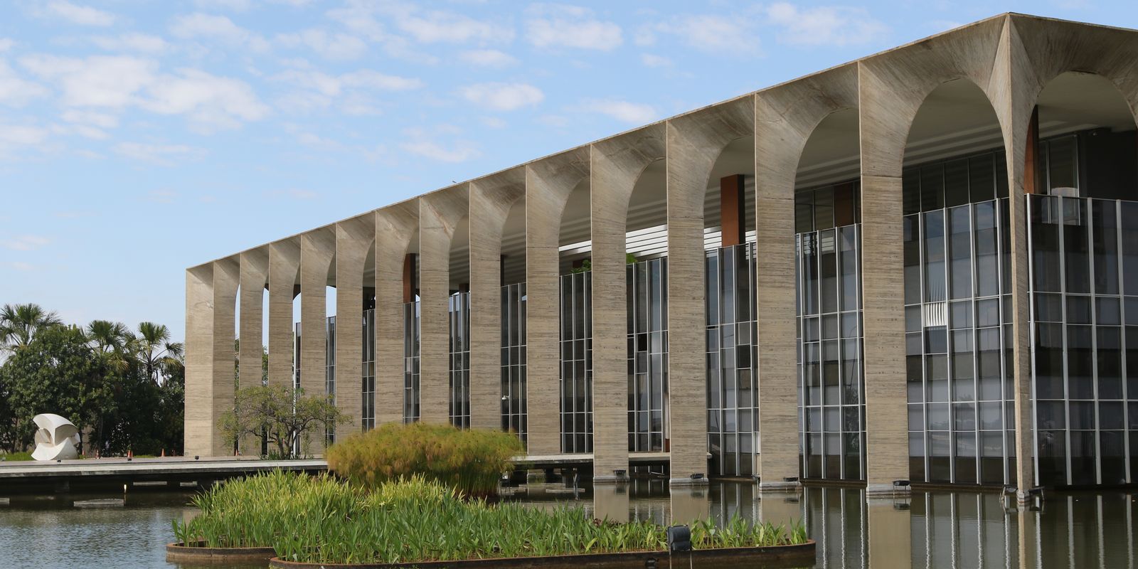 Itamaraty condena ameaça dos EUA de usar “poder militar” contra Brasil