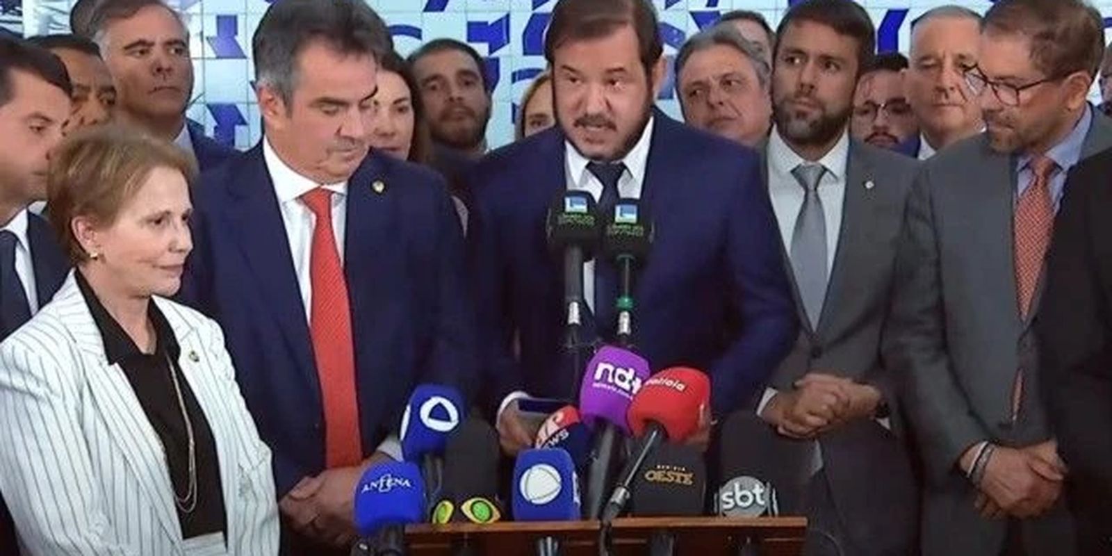 PP e União saem do governo para herdar voto bolsonarista, diz analista