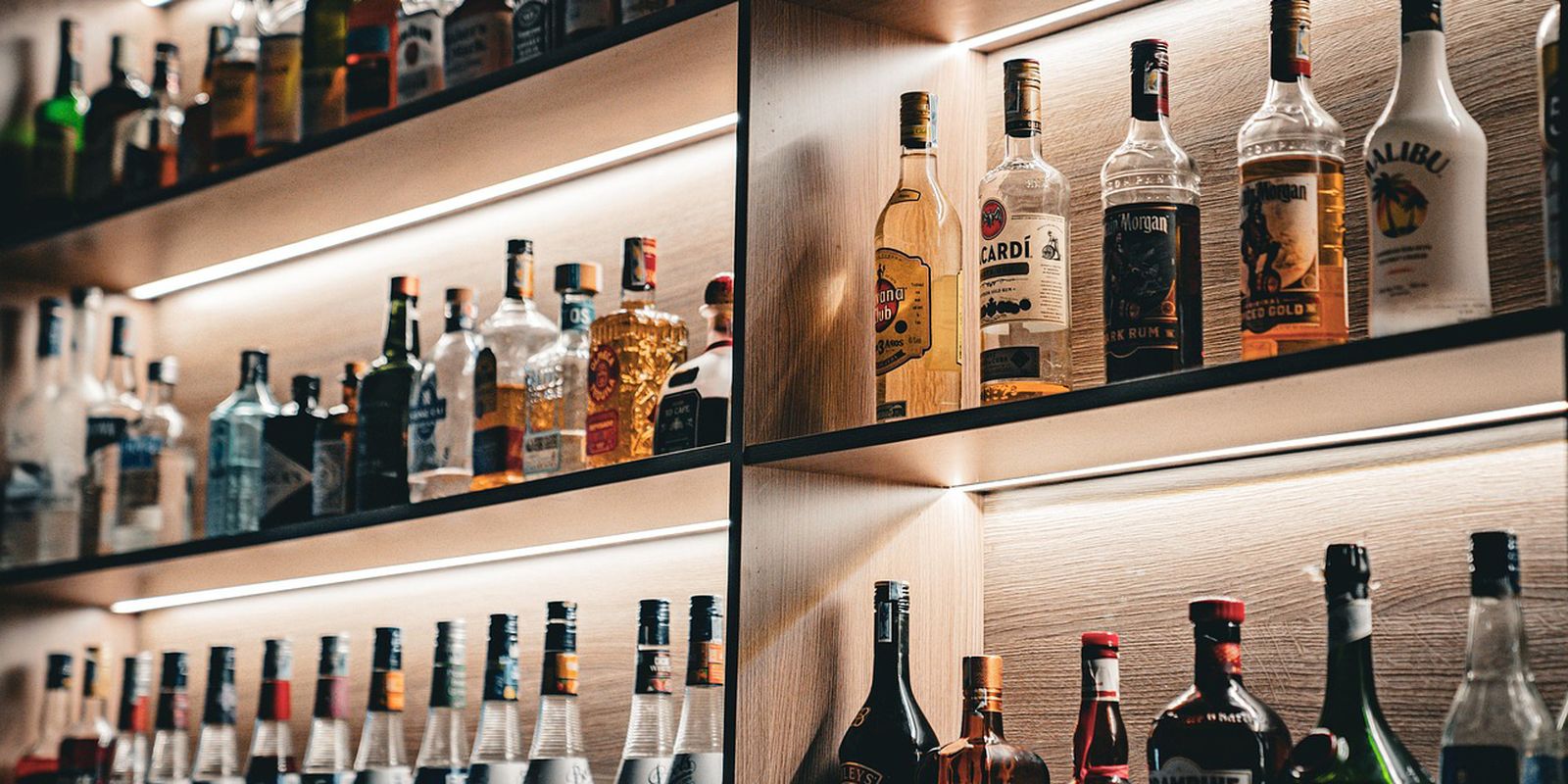 Sindicato orienta clubes a suspender venda de bebidas destiladas