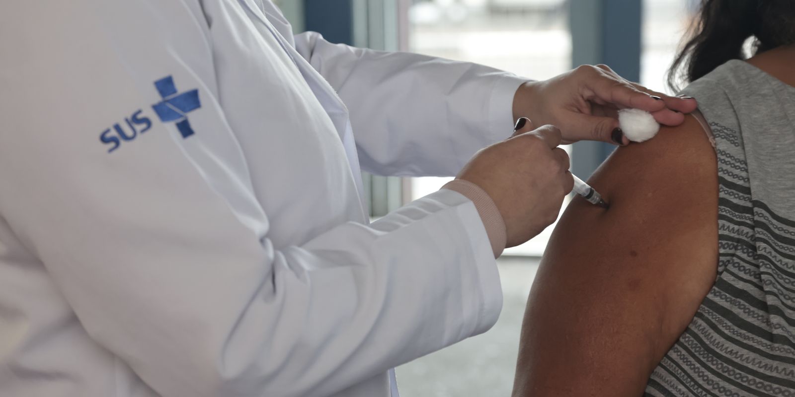 Vacinação de países vizinhos também impacta o Brasil, diz Opas